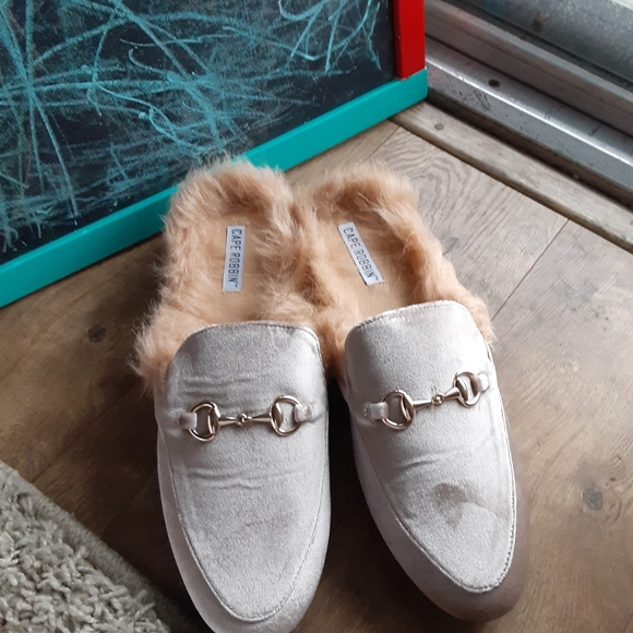 Cape Robbin Shoes - Warm Slippers